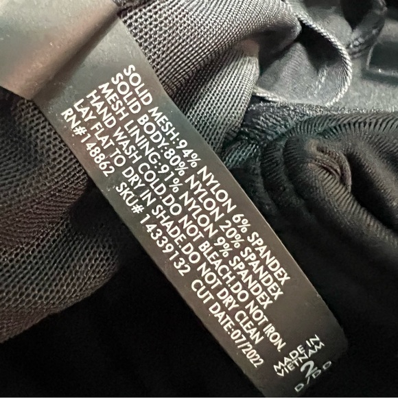 Torrid 2X D/DD Underwire Long Mesh Overlay‎ Swim Dress With Brief - Picture 8 of 11